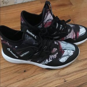 Reebok Hayasu sneaker - graphic black color
